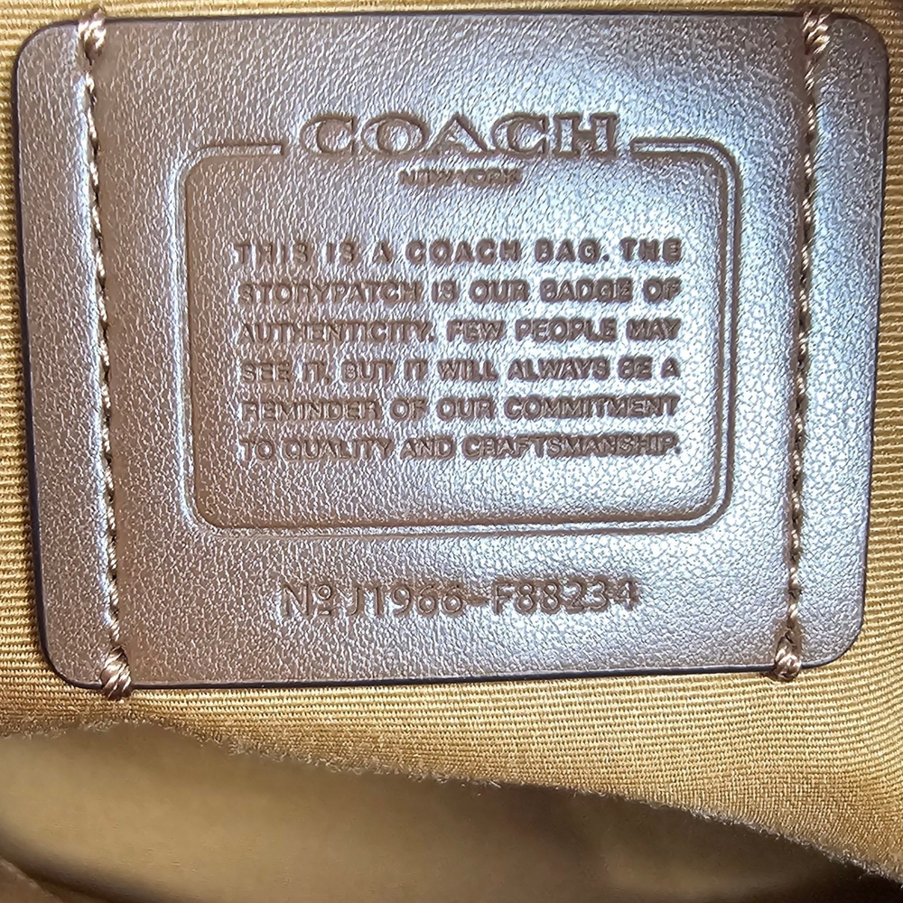 Coach Gallery Tote in White Crossgrain Leather Snake Embossed Details Bag Purse - Picture 5 of 10